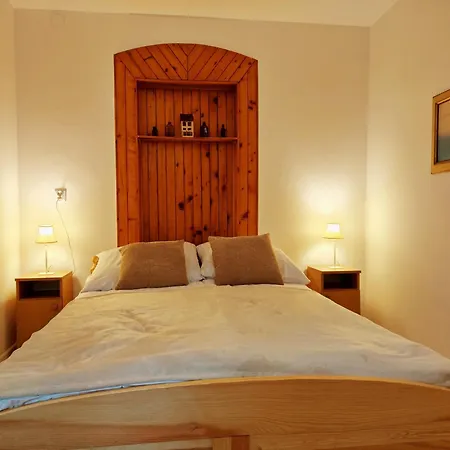 Dom Pod Sosnami E-apart Pl Lägenhet Dębki