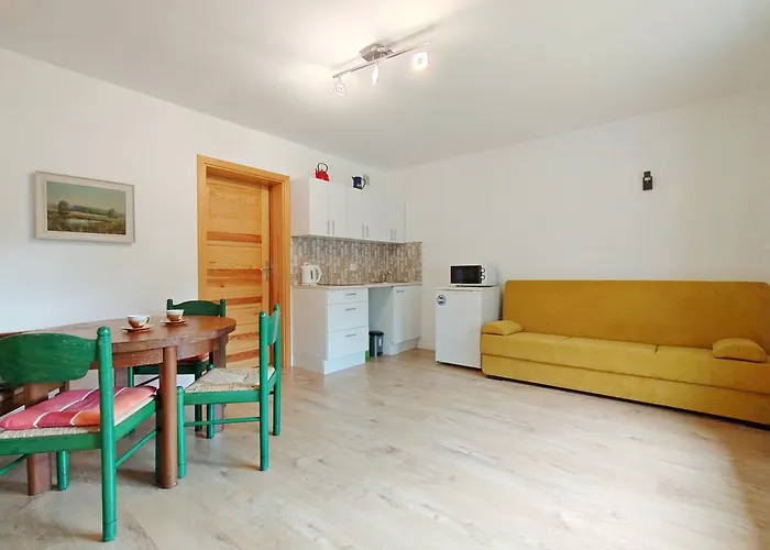 Lägenhet Dom Pod Sosnami E-apart Pl